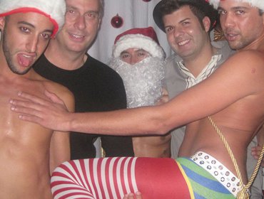 Santa \u0026 Elves